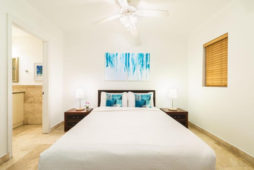 New Listing La Vista Azul Spacious 1 Bedroom Condo 普罗维登西亚莱斯岛 外观 照片